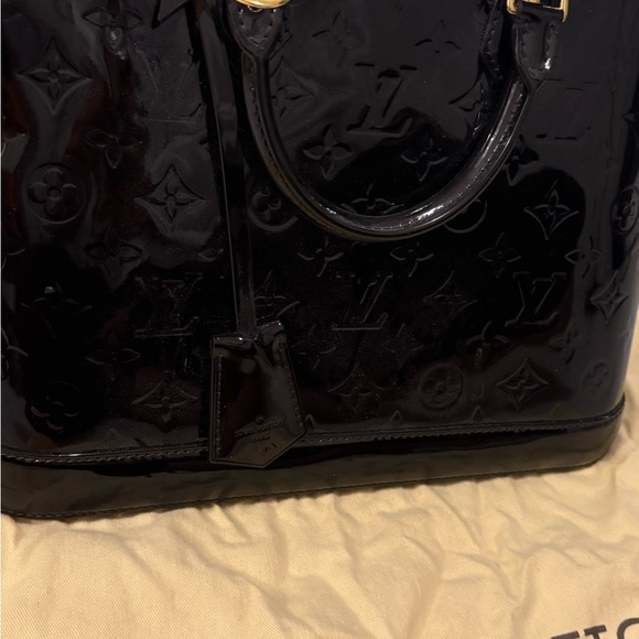 Louis Vuitton Deep Plum Patent Leather Women's Bag - Picture 10 of 12